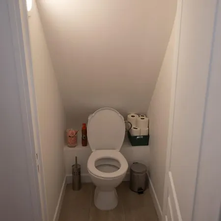 Castle Breeze Apartment Noisiel